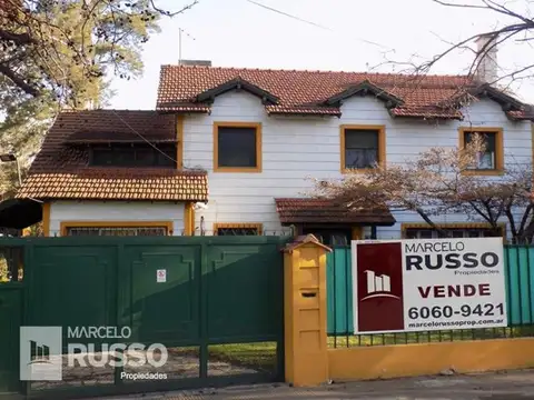 IMPORTANTE CHALET 6 AMBIENTES s/ LOTE 760 Mts²