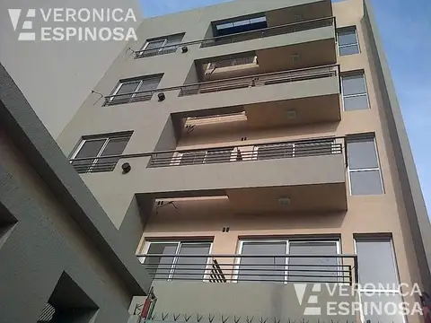 Departamento en venta de un ambiente y medio, Morón.
