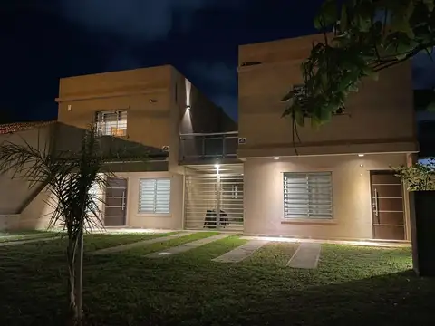 Casa en Venta de 8 dormitorios