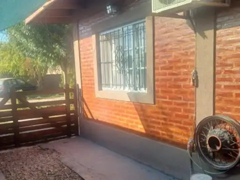 549 863