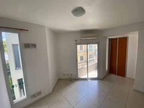 SAN MARTIN 300, Piso 2