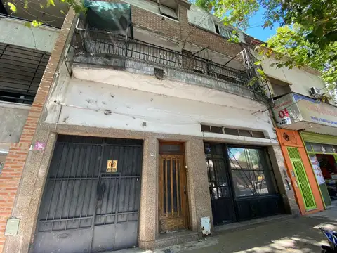 Departamento 3 amb al frente en venta