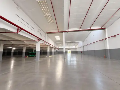 Depósito a reciclar en Alquiler 3.100m2 - Centro Logistico Pompeya