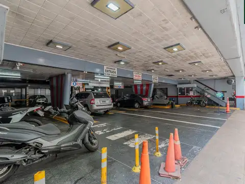 COCHERA EN VENTA UBICADA EN PLANTA BAJA RECOLETA