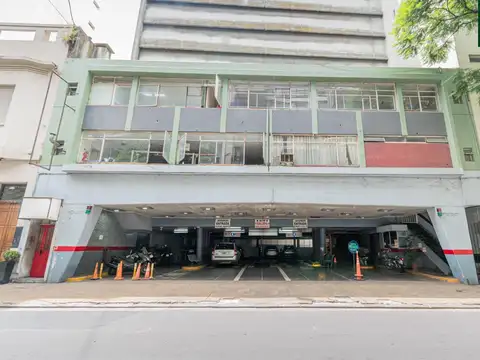 COCHERA EN VENTA UBICADA EN PLANTA BAJA RECOLETA