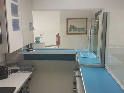 Clinica en venta - 7 consultorios