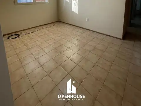 OPENHOUSE inmobiliaria vende departamento en sexta sección.