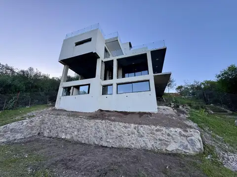 VENTA CASA 3 DORM LA DESEADA COUNTRY A ESTRENAR