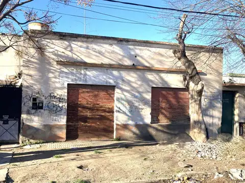 VENTA CASA APTO CREDITO CON LOCAL BERAZATEGUI