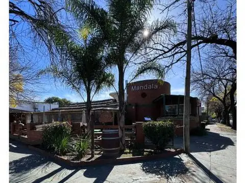 Única esquina comercial