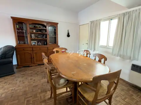Departamento 4 ambientes con 2 baños