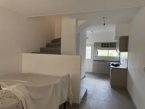 Casa en Venta en Castelar Sur, USD 120.000