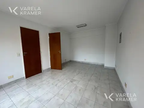 Oficina en Venta al Este