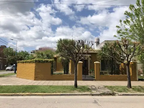 Casa en Alquiler de 3 dormitorios