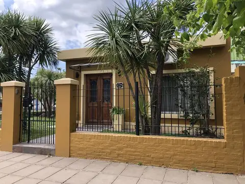 Casa - Belen De Escobar