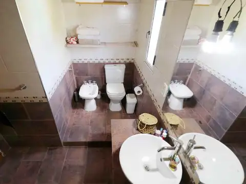 CASA 4 AMBIENTES ITUZAINGO VENTA