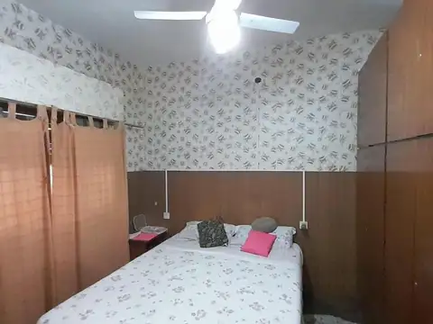 Casa 5 ambientes con 4 baños