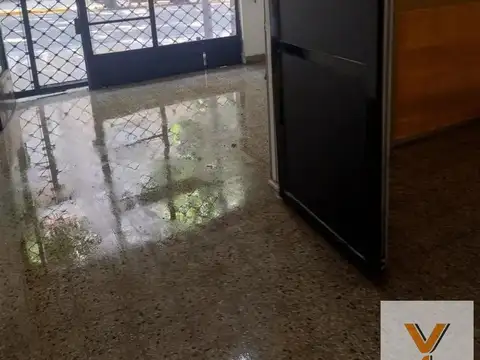 Local en Alquiler en Constitución, $ 490.000