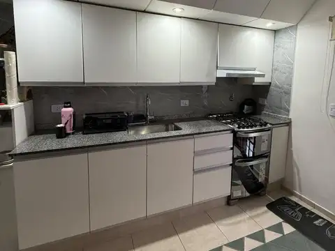Depto Tipo Casa en Venta de 4 ambientes