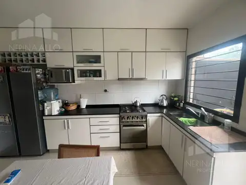 Depto Tipo Casa en Venta con 2 cocheras