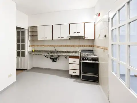 Depto Tipo Casa 4 ambientes con 2 baños