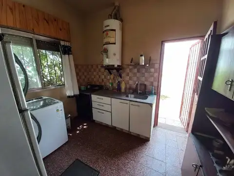 Casa 3 ambientes con 1 baño