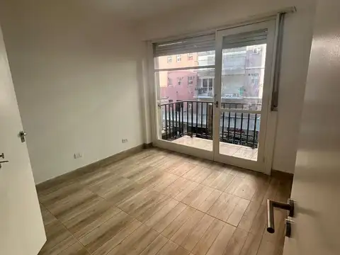 VENTA departamento 2 ambientes reciclado con balcón en zona Aldrey, Mar del Plata