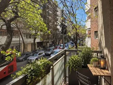 DIVIINO 3 AMBIENTES CON BALCÓN AL FRENTE | RECICLADO A NUEVO | MUY LUMINOSO | PALERMO