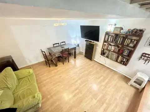 Depto Tipo Casa 3 ambientes con 2 baños