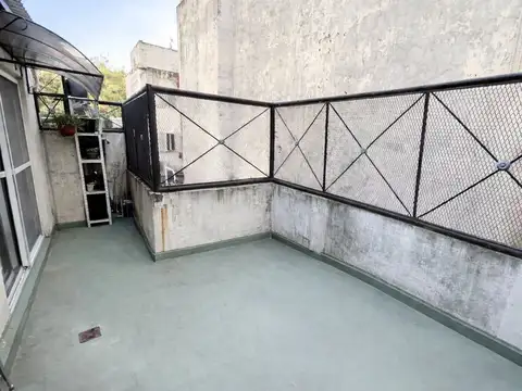 BARTOLOME MITRE 3600, Piso pb