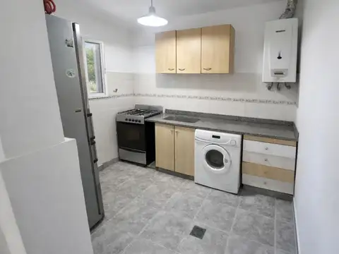 Depto Tipo Casa en Venta 40 años