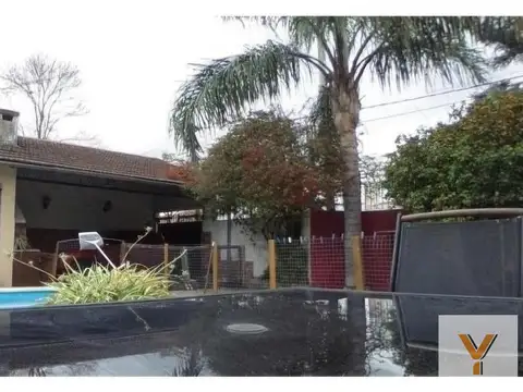 Avenida Carlos Ratti y Andalgala
