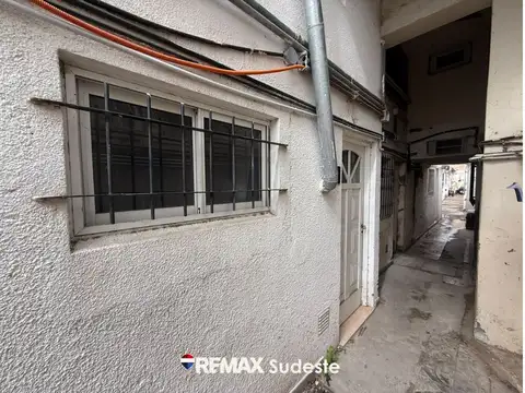 Depto Tipo Casa en Venta 46 años