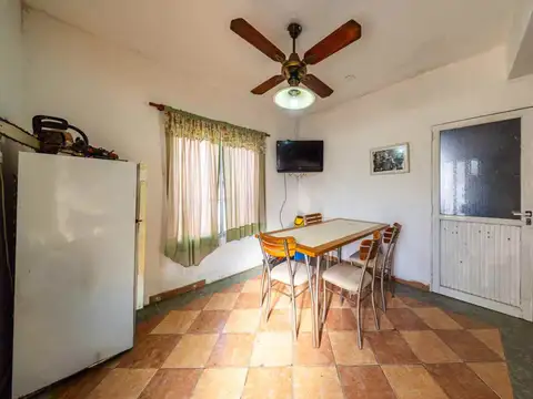 CASA EN VENTA EN FISHERTON CUATRO DORMITORIOS