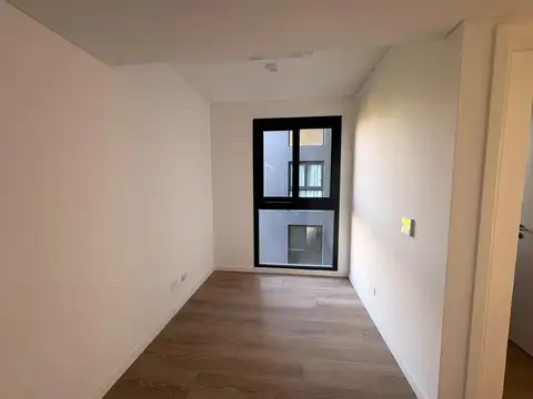 La Pampa 600, Piso 8