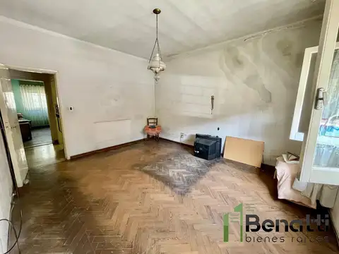 Casa 4 ambientes en LOTE PROPIO de 10 x 27.