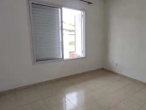 Calle 8 entre 125 y 127