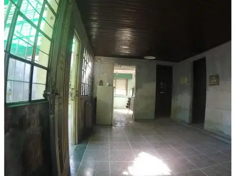 Casa 5 ambientes con 1 baño