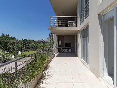 3 ambientes en Venta, Balcon terraza y cochera en El Palmar del Lago, Nordelta