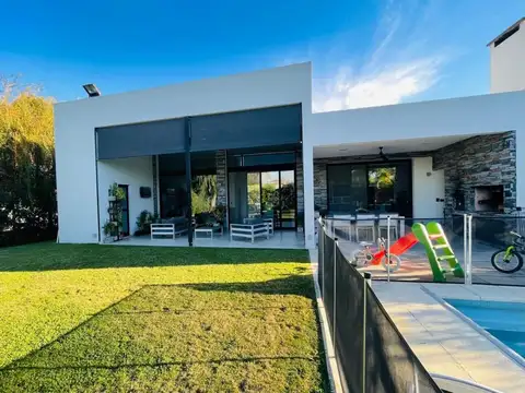 Av. Patricias Argentinas