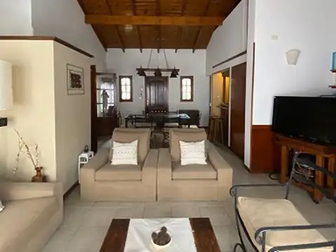 Casa en Venta en City Bell, Partido de La Plata