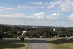 Áreas comunes piscina, club-house en Country Sierras Del Tandil en Interior Buenos Aires