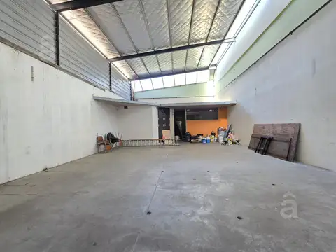 Terreno en Venta 30  mts Fondo