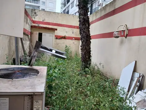 Local en Alquiler Via Púb.