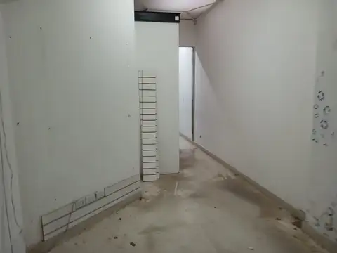 Local en Alquiler en Olivos, $ 2.300.000