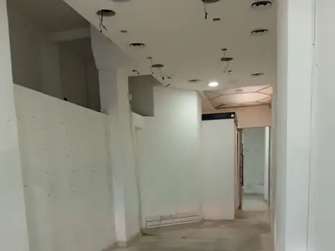 Local en Alquiler en Olivos, $ 1.900.000