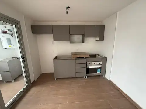 Departamento en Venta en Parque Chacabuco, USD 78.000
