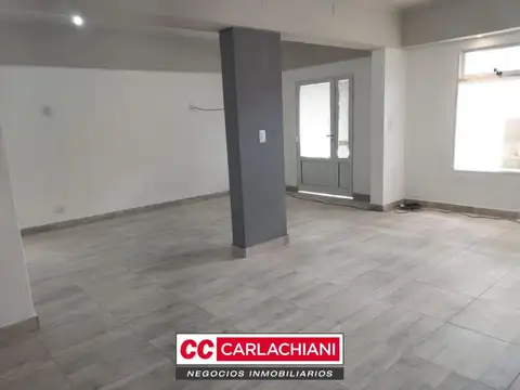 Local en Las Parejas