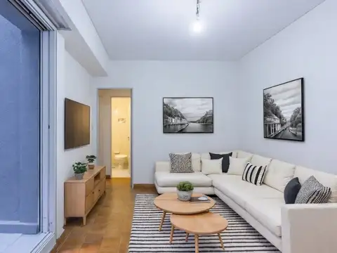 Venta 2 ambientes con Patio en Belgrano/Coghlan