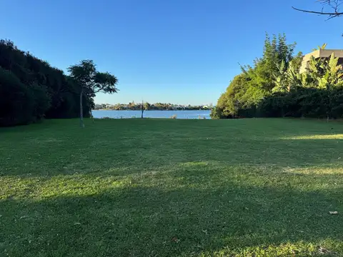 Terreno en Venta de 1587,0 m2